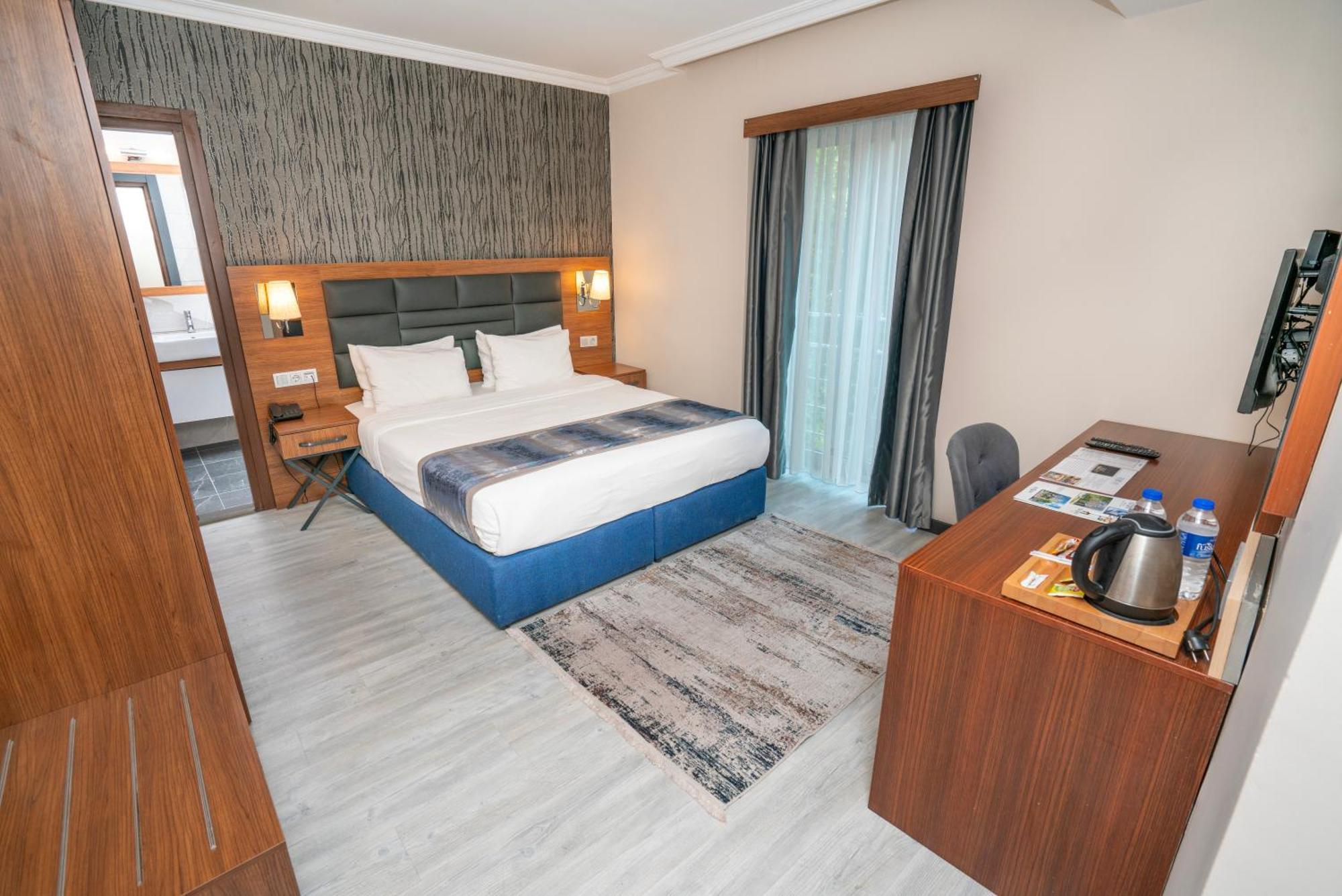 The Bostanci Otel Istanbul Exteriör bild